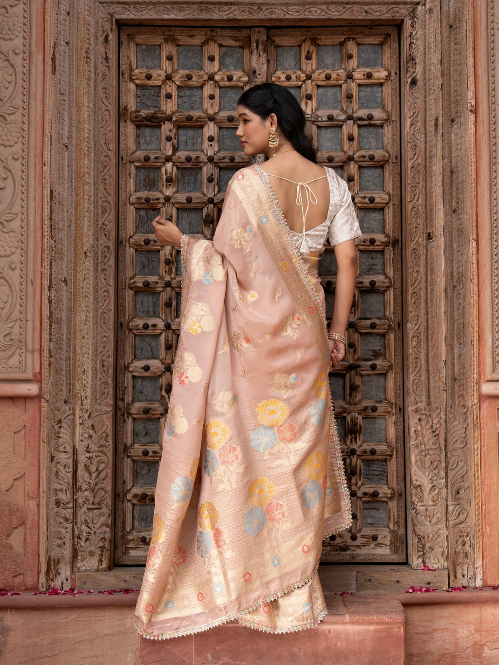 Onion Pink Pure Chiffon Banrasi Silk Handloom Saree