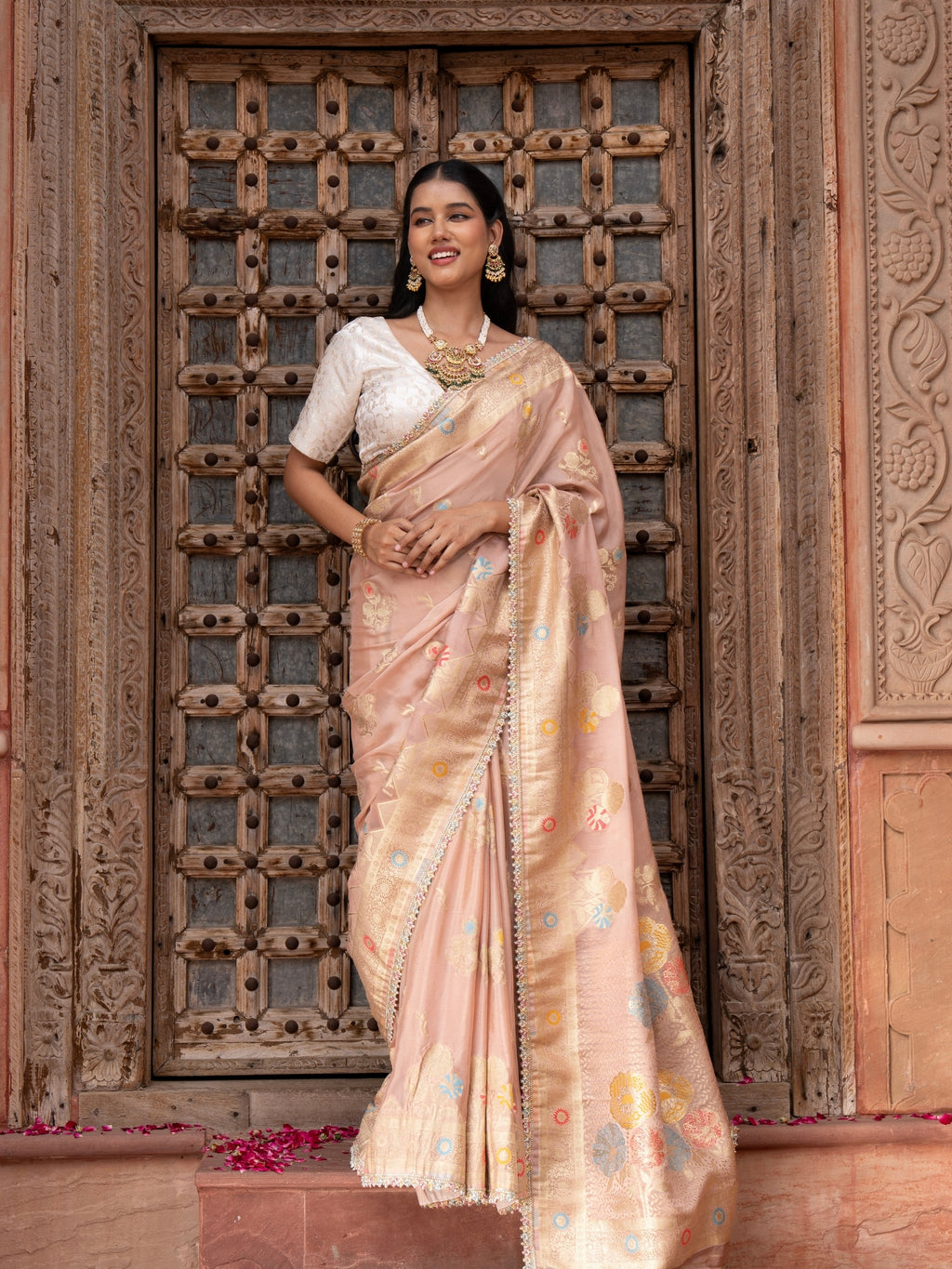 Onion Pink Pure Chiffon Banrasi Silk Handloom Saree
