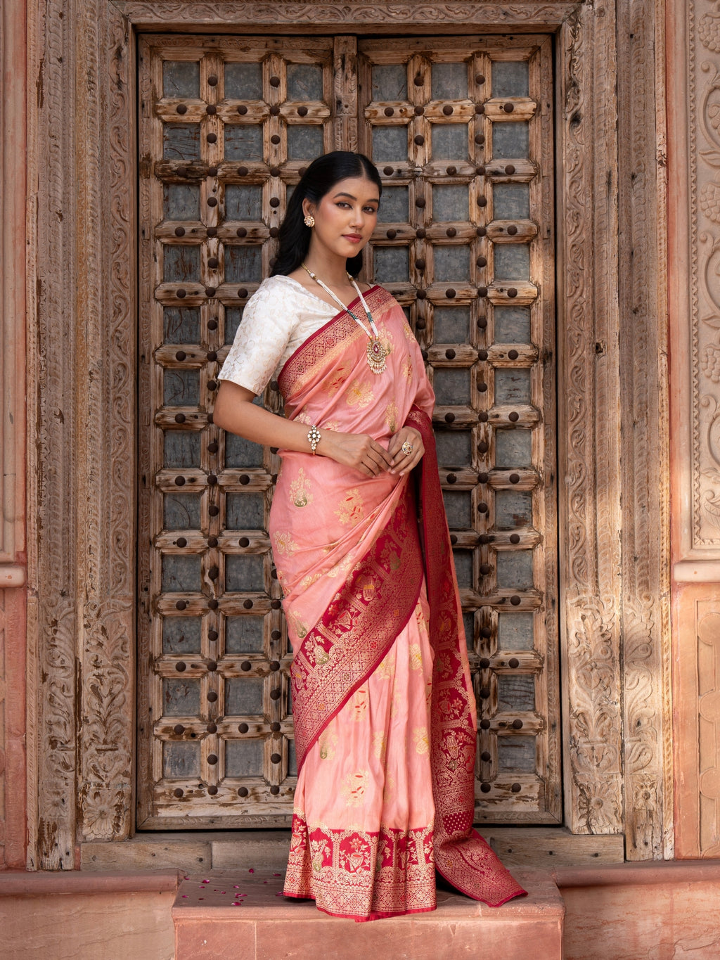 Peach Shaded Motif Pure Katan silk Banarasi Handloom Saree